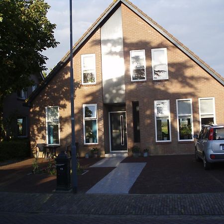B&B Fam. Tavenier Vrouwenpolder Kamer foto