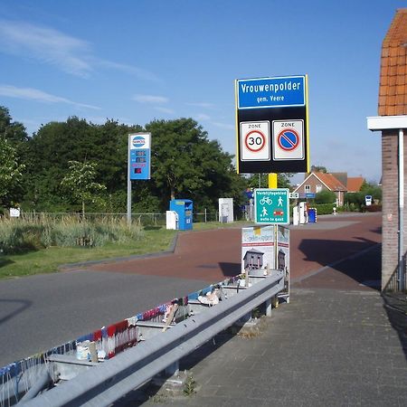 B&B Fam. Tavenier Vrouwenpolder Buitenkant foto